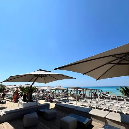 Attico Con Terrazza Vista Mare 아파트 *