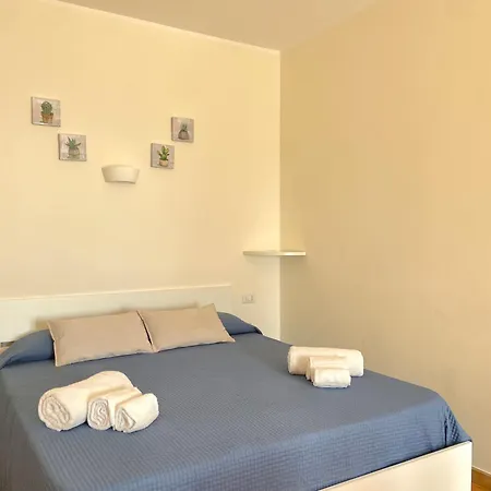 公寓 Attico Con Terrazza Vista Mare 加利波利