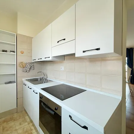 Attico Con Terrazza Vista Mare *