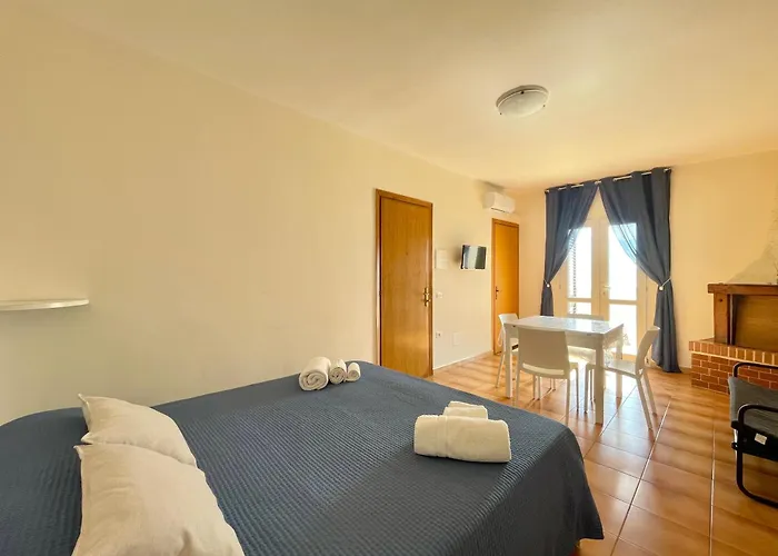 Attico Con Terrazza Vista Mare Apartman