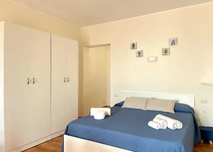 Appartamento Attico Con Terrazza Vista Mare *